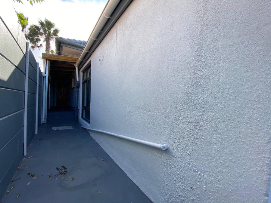 To Let 3 Bedroom Property for Rent in Boston Western Cape